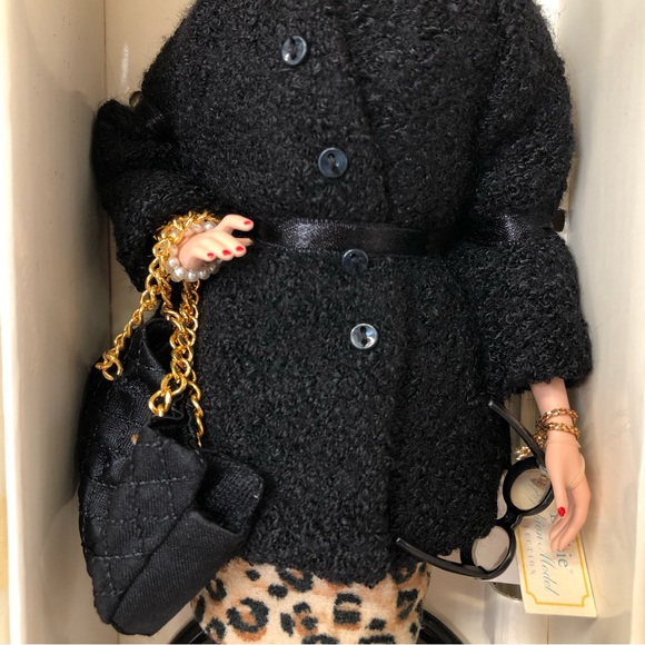 ❣️FAO FASHION EDITOR BARBIE MIB - Picture 5 of 17